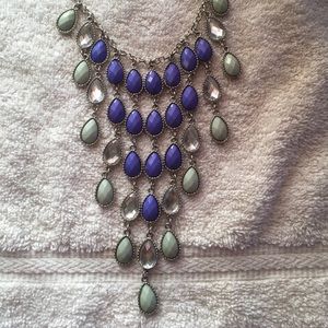 Stunning statement necklace